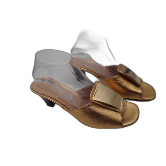 Mary Soft Leather Gold Sandals, Elegant and Chic Low Heel for Comfort. Size 39. - Picture 9 of 9